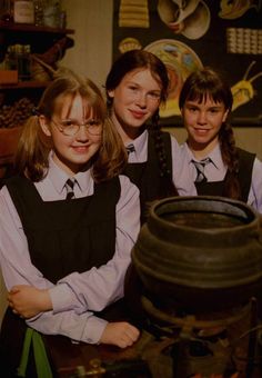 Friend Trio, Witch Tv Shows, Famous Witches, Jill Murphy, Witch Tv Series, Worst Witch, Magical People, Witch Photos, Old Disney Channel