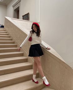 Repetto Ballet Flats Outfit, Cool School Outfits, Mary Jane Flats Outfit, Outfits With Mary Janes, Aemma Targaryen, Red Heels Outfit, Repetto Ballet Flats, Mary Jane Outfit, Cool School