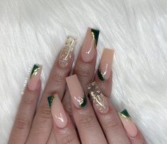 Green And Gold And White Nails, Birthday Nails Green And Gold, Nails To Match Olive Green Dress, Goddess Nails Square, Nail Ideas For Emerald Green Dress, Gold And Green Prom Nails, Nail Ideas Emerald Green, White And Emerald Green Nails, Emerald Green And Gold Nails Design