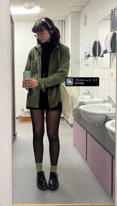 Green Demin Jacket Outfit, Shoe Gazer Aesthetic, Modest Doc Martens Outfit, Craft Inspired Outfits, Relaxed Interview Outfit, Short Docs Outfit, Darkcore Aesthetic Outfits, What To Wear With Tights, Chunky Mary Janes Outfit Jeans