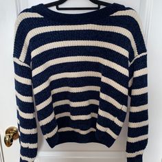 Brand New Bought From Vanilla Sky Boutique Fall Flat Lay, Blue And White Striped Sweater, Light Blue Crewneck, Black Cropped Sweater, Sweaters Blue, Vanilla Sky, White Striped Sweater, Leopard Sweater, Retro Sweater