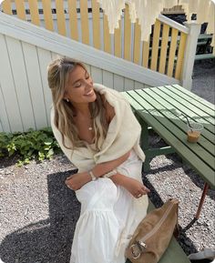 White On White Summer Outfit, Venice Fashion Summer, Norwegian Summer Fashion, Norwegian Outfits Summer, Dress And Cardigan Outfit Aesthetic, Hamptons Style Outfit, Feminine Outfits Casual, Winter Beach Outfit, Europe Fall Outfits