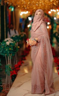 Niqabi Bride, Beauty Of Islam, Latest Bridal Dresses, Fancy Sarees Party Wear, Muslim Girl, Desi Fashion Casual, Pakistani Fancy Dresses, Pakistani Dresses Casual, Muslim Women Fashion