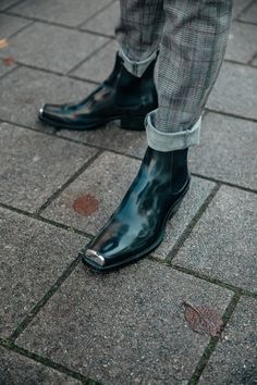 Ilya Sorokin, Edwardian Shoes, Calvin Klein Boots, Boots Men Outfit, Cut Shoes, 5d Mark Iv, Hot Boots, Antwerp Belgium, Designer Suits For Men