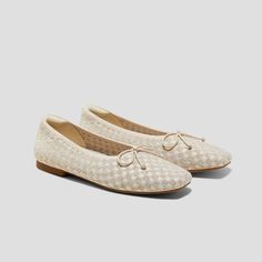 Square-Toe Bow Ballerina Flats (Margaret), Apricot, EU35 Basket Weave Knit, Stay Or Go, Bag Accessories Diy, White Flat, Recycled Cardboard, Small Bows, Comfortable Flats, White Flats, Flat Sneakers