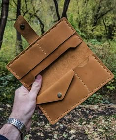 Are you looking to start your Brand with Handcrafted Real Leather Products..? 💢 We have in-house manufacturing in India.. 💢 Any designs can be customized as per the requirements.. 💢 Custom packaging & private label we offer.. 💢 E-commerce & B2B Business we help.. Reach out to me for more info. Leather Accessories Diy, Leather Wallet Design, Leather Bag Design, Leather Jewelry Diy, Leather Card Wallet