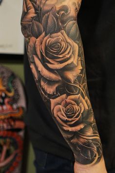 Mangas Tattoo, Rose Tattoo Sleeve, Rose Sleeve, Sanskrit Tattoo, Rose Tattoos For Men, Tato Henna, Female Tattoos, Label Art, Forearm Tattoo Design