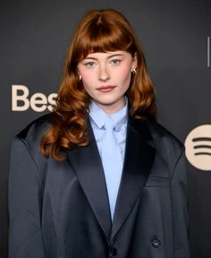 Alison Ponthier at the Spotify Best New Artist Party Deep Red Hair Natural, Kristen Stewart Red Hair, Classic Essence Hair, Red Hair Bangs Long, Brownish Auburn Hair, Dark Red Ginger Hair, Anya Taylor Joy Red Hair, Lived In Red Hair, Hair Color For Pink Skin Tone