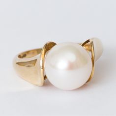 Feminine Pearl Ring With 10k Yellow Gold Minimalist Vibe Classic Piece That Is Timeless In Size 7 10k 10k Yellow Gold 10k Gold Quiet Luxury Timeless Classic Quality Feminine Minimalist Old Money Sophisticated Elegant Pearl Pearlcore Pearl Ring Pearl Jewelry Cocktail Ring Statement Ring Excellent Condition - Do Not Think That It Was Ever Worn But No Paperwork; Uncertain Pearl Size 10k Stamp Inside Ring Weight Of Ring - Approx 4.23 Grams Vintage Rings Pearl, Pearl Ring Designs Unique, Pearl Ring Designs, Gold Ring With Pearl, Pearl Ring Design, Pearl Ring Simple, Minimalist Old Money, Vibe Classic, Ring With Pearl