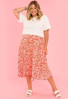 Outfits For London, Plus Size Long Skirts, Sunday Fashion, Realistic Fashion, Printed Skirt Outfit, Photographer Outfit, Long Skirt Fashion, Plus Size Summer Outfits, Full Figure Fashion