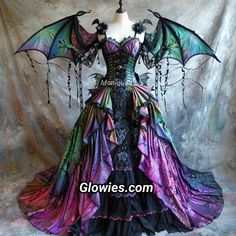 Bat Wing Dress, Wing Dress, Fantasy Clothes, Gothic Princess, Fancy Clothes, Dresses Fancy, Batwing Dress, Style Bundle, Amazing Dresses