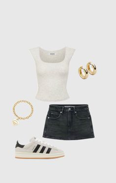 Everyday City Outfits, Black And White Outfits Skirt, Outfit Inspo Florida, Vogue Summer School Outfits, Outfits To Wear On A Date Casual, Outfits For Mexico In December, School Outfits Collage, Black Skirt White Top Outfit, Fall Black Mini Skirt Outfit