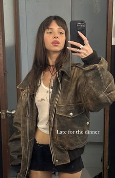 Grey Leather Jacket, Leather Jacket Outfits, Classy Fashion, Jacket Outfit, 가을 패션, Dream Clothes, Fashion Killa, Outfits Casuales, Aesthetic Outfits