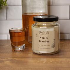 vanilla bourbon soy candle How To Make Bourbon, Crème Color, Paper Weave, Vanilla Bourbon, Slice Of Heaven, Vanilla Candle, Scent Notes, Creme Color, Soy Candle