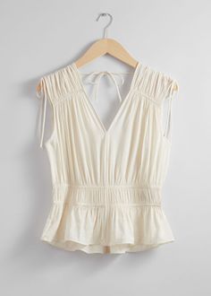 Gathered Top - White - Tanktops & Camisoles - & Other Stories US Delicate Tops, Louis Vuitton Taschen, Coquette Clothes, Flip Ideas, Gathered Top, Thrift Flip, Knit Outerwear, Nice Clothes, Drawstring Top