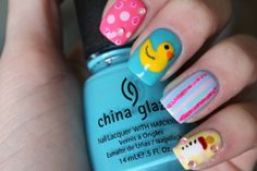 rubber ducky nails Event Nails, Cute Nail Colors, China Nails, Fingernail Designs, Nail Time, Crazy Nails