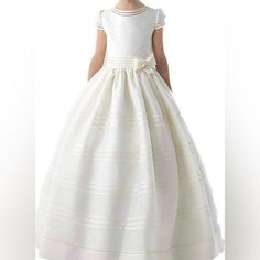 Girls Scoop Short Sleeves First Communion Dresses With Flower Girl Dress Comunion Dress, Communion Dresses Lace, White Communion Dress, Dress Short Sleeves, First Communion Dresses, Communion Dresses, Party Dress Short, Professional Design, Flower Girl Dress