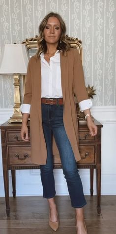 Linda Wright Style, Conservative Fashion, Stylish Outfits For Women Over 50, Casual Work Wear, Business Casual Outfits For Women, Fabulous Clothes, Autumn Fashion Casual, Casual Work Outfits, Fall Fashion Outfits