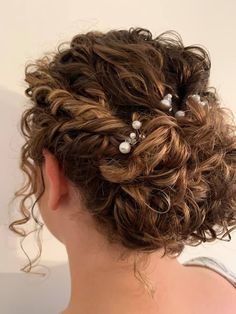 Updo Hairstyles For Wedding Bride, Debs Hair, Curly Bridal Hair, Curly Hair Up, Raw Indian Hair, Formal Hair, Violet Hair, Curly Wedding Hair, Curly Hair Updo