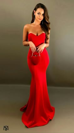 Black Heels Prom, Red Dress Makeup, Deb Dresses, 파티 드레스, Prom Heels, Red Prom, Red Prom Dress, Formal Dresses Prom, Fancy Dresses