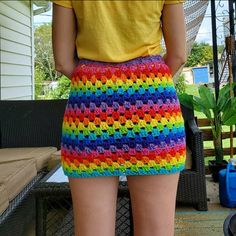 Stylish Tops For Girls, Rave Shirts, Hippie Skirt, Crochet Festival, Rainbow Skirt, Festival Crop Tops, Gay Pride Shirts, Hippie Skirts, Rainbow Crochet