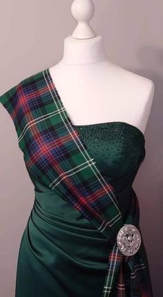 Sutherland Ancient OC Tartan / Plaid Sash - Etsy South Africa Tartan Fashion Women, Scottish Festival, Tartan Sash, Heritage Clothing, Scottish Dress, Women's Sash, Scottish Women, Scottish Clothing, Fashion Over Fifty