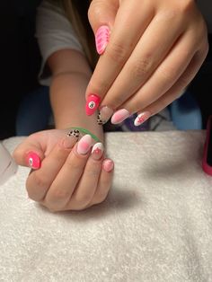 Pink, leopard print, 8-ball, aura nails 8 Ball Cheetah Print Nails, Cheetah 8 Ball Nails, 8 Ball Nails Pink, Preppy Acrylic Nail Ideas, Spencer Barbosa Nails, Pink 8 Ball Nails, Short Nails Ideas Easy, Nail Inspo 8 Ball, Nails 8 Ball