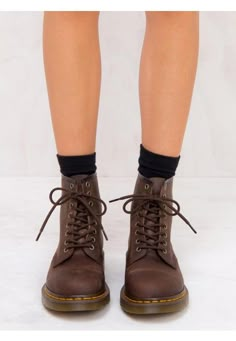 Brown Doc Martens, Boating Outfit, Horse Boots, Winter Leggings, Women Shoes Online