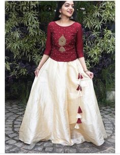 Elegant Skirt Outfits, Long Skirt Top Designs, Long Skirt And Top, Long Blouse Designs, Lehenga Saree Design, Choli Dress, Sari Design, Long Gown Design, Long Skirt Outfits