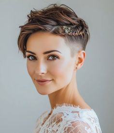 Wavy Undercut, Penteado Cabelo Curto, Short Pixie Haircuts, Short Hair Updo