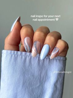 Blue And Gold And White Nails, Light Blue Dress Nail Ideas, September Nail Inspo Almond, Nails Badem, Blue And Sparkle Nails, Blue Prom Nail Ideas, Taylor Swift Nail Ideas Eras Tour, Nail Designs Homecoming, Anniversary Nails Ideas