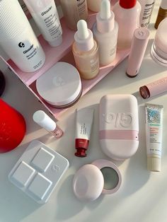 Annie Walker, Glossier Girl, Milky Jelly Cleanser, Sephora Favorites, Glossier You, Glossier Pink, Aesthetic Autumn