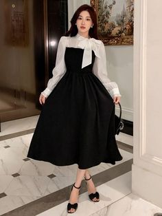 Elegent Women Dress, Dinner Date Outfit Korean, Work Event Dress Evening, Classy Japanese Outfits, Unusual Dresses Unique, Classic European Style Fashion, Fancy Dresses Modest, Elegant Dresses Classy Rich Black, Shein Cute Dresses