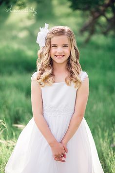 First Communion Picture Ideas, Lds Photography, Pretty White Dress, Baptism Pictures, Baptism Photography