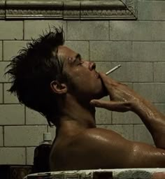 tyler durden Tyler Durden Haircut, Tyler Durden Pfp, Mens Hairstyles Thick Hair, Face Reference, White Boys, Brad Pitt, Revenge, Mens Hairstyles