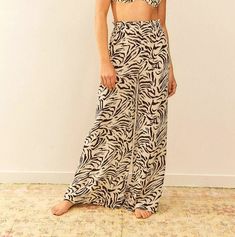 Out From Under Urban Outfitters Fleur Zebra Print Pants XS 2 Women's NEW 39593 | eBay Zebra Print Pants, Pants Model, Palazzo Pant, Brand Label, Print Pants, Size Label, Model Pictures, Brand Tags, Printed Pants