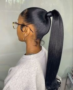 Half Up Half Down With Straight Hair, Slick Baddie Hairstyles, Twisted Hair, Weave Ponytail Hairstyles, Sleek Ponytail Hairstyles, Weave Ponytail, Black Ponytail Hairstyles, Girls Hairstyles Braids, Slick Hairstyles