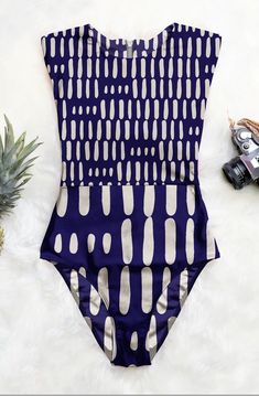 love love love this swimsuit! Dash And Dot, Look Formal, Frou Frou, Dita Von, Swim Suits, Drawing Board, Mode Inspiration