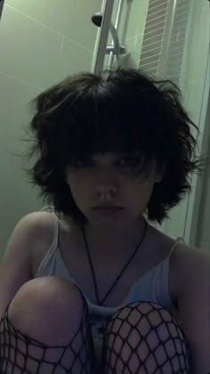 Super Short Goth Hair, Alt Girls With Short Hair, Emo Girls With Short Fluffy Hair, Alt Hair Styles Short, Alt Short Haircut, Messy Short Hair Grunge, Fluffy Hair Short, Emo Short Hair