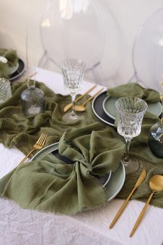 OLIVE GREEN Cheesecloth Hand - Lovely-Heart-Things Farm Wedding Decorations, Napkin Folds, Green Table Runner, Private Dinner, Diy Wedding Table, Aisle Runner Wedding, Rustic Table Decor, Table Runners Wedding