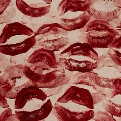 many different types of lips are arranged together