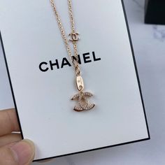 PRODUCT��DETAILS Includes Shipping bags, dustbag sleeper, care manual, booklet, tag.Material: Sterling gold over stainless steel Holiday Necklace, Preppy Jewelry, Expensive Jewelry Luxury, Chanel Necklace, Luxe Jewelry, Jewelry Accessories Ideas, Dope Jewelry, Jewelry Fashion Trends, Jewelry Essentials