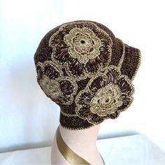 Roman Keflay Hand Crochet 1920’s Flapper Style Brown & Gold Hat Brand New. Inside Circumference 24” Adjustable Vintage Crochet Hat, Vintage Crochet Bucket Hat, Vintage Crochet Cap Hat, Classy Hats, Gold Hat, 20s Flapper, Gold Hats, Flapper Style, Head Hair