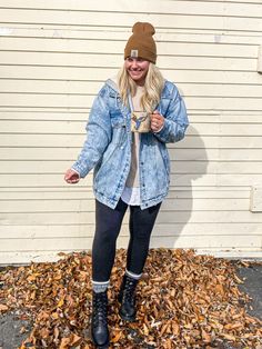 Plus Size Jean Jacket Outfits Winter, Fall Clothing For Plus Size Women, Fall 2023 Fall Fashion, Plus Size Flannel Outfits Leggings, Jean Jacket Outfits Plus Size Casual, Winter Looks For Women 2023, Plus Size Outfits Casual Work, Womens Fall Style 2023, Over Sized Jean Jacket Outfits Fall