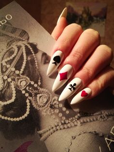 Alice In Wonderland Nails Acrylic, Poker Nails, Queen Of Hearts Nails, Card Nails, City Nails, Queen Nails, Gel Nail Art Designs, Pink Acrylic Nails