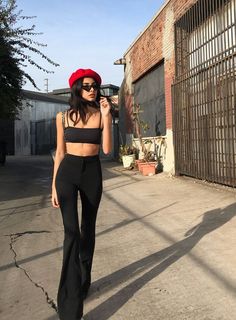 Ribbed knit crop top | Shop on sheisrebel.com #sheisrebel #fashion #style #womenfashion #onlineshop #croptop #blacktop #summerlook #streetstyle Outfits With Flares, Red Beret, Goth Outfit, Walking Down The Street, Looks Black, Festival Looks, Pinterest Fashion, All Black Outfit, Moda Vintage