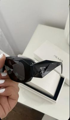 #prada #glasses Prada Sunnies, Prada Aesthetic, Stile Blair Waldorf