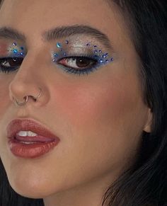 Makeup Strass, Concert Makeup, Arabian Beauty Women, Concert Fits, March 7, Glitter Makeup, Makeup Goals, Makeup Techniques