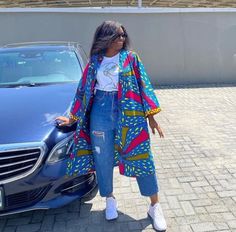 Kimono Jacket Outfit, Ankara Kimono Jacket, Ankara Kimono, Nigerian Women, Kitenge Designs, Weird Look, African Print Tops, Mode Kimono, African Print Clothing