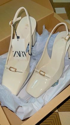 Zara White Heels, Zara Heels 2024, Ethan Euphoria, 2024 Sandals, Zara Shoes Heels, Comfy Heels, Pretty Sandals